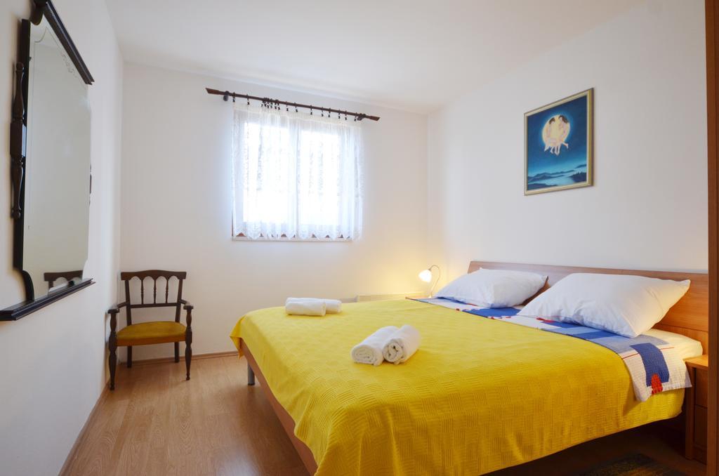 Ferienwohnung Ana & Mauricio Rovinj Zimmer foto