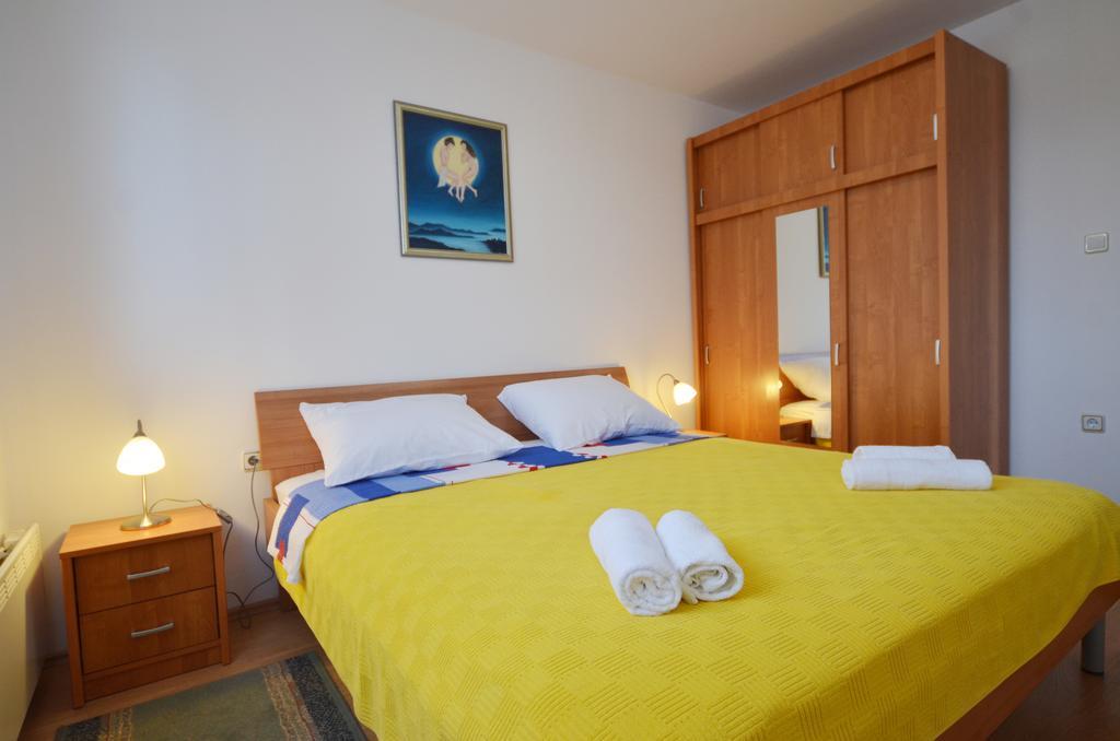 Ferienwohnung Ana & Mauricio Rovinj Zimmer foto
