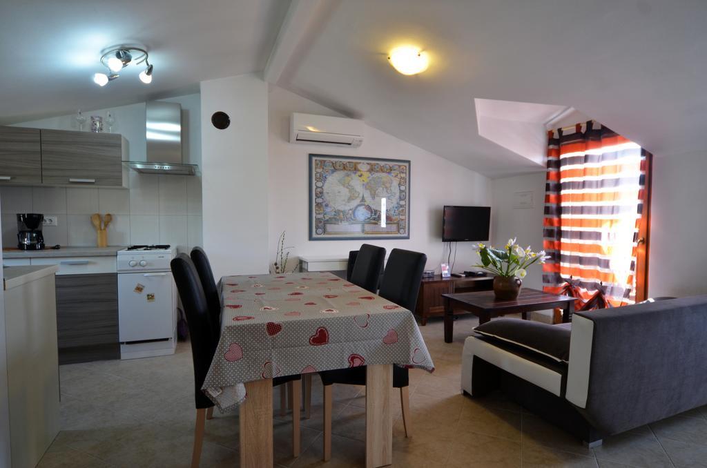 Ferienwohnung Ana & Mauricio Rovinj Exterior foto